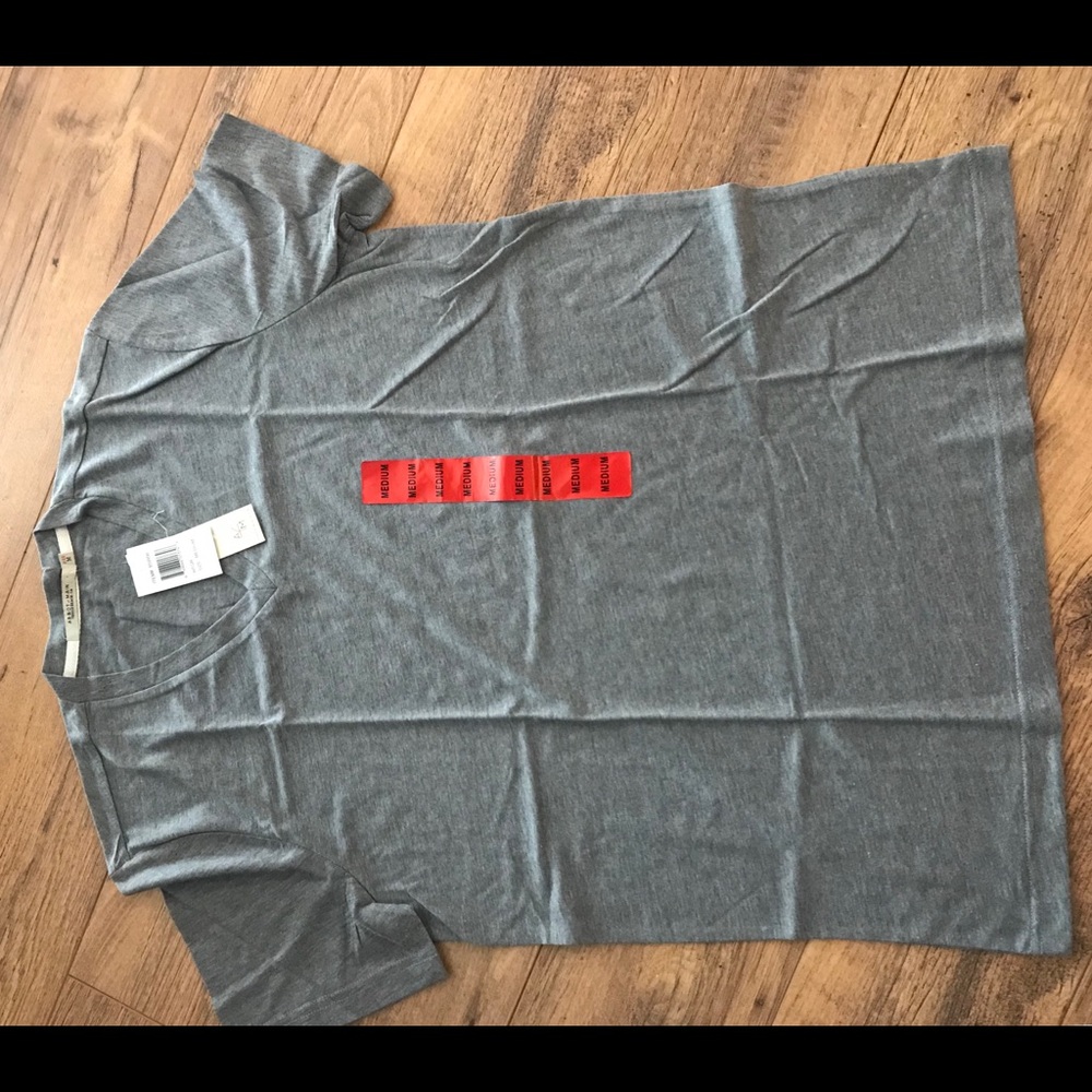 Abbot & Main Men's Trim Fit V-Neck T-Shirt